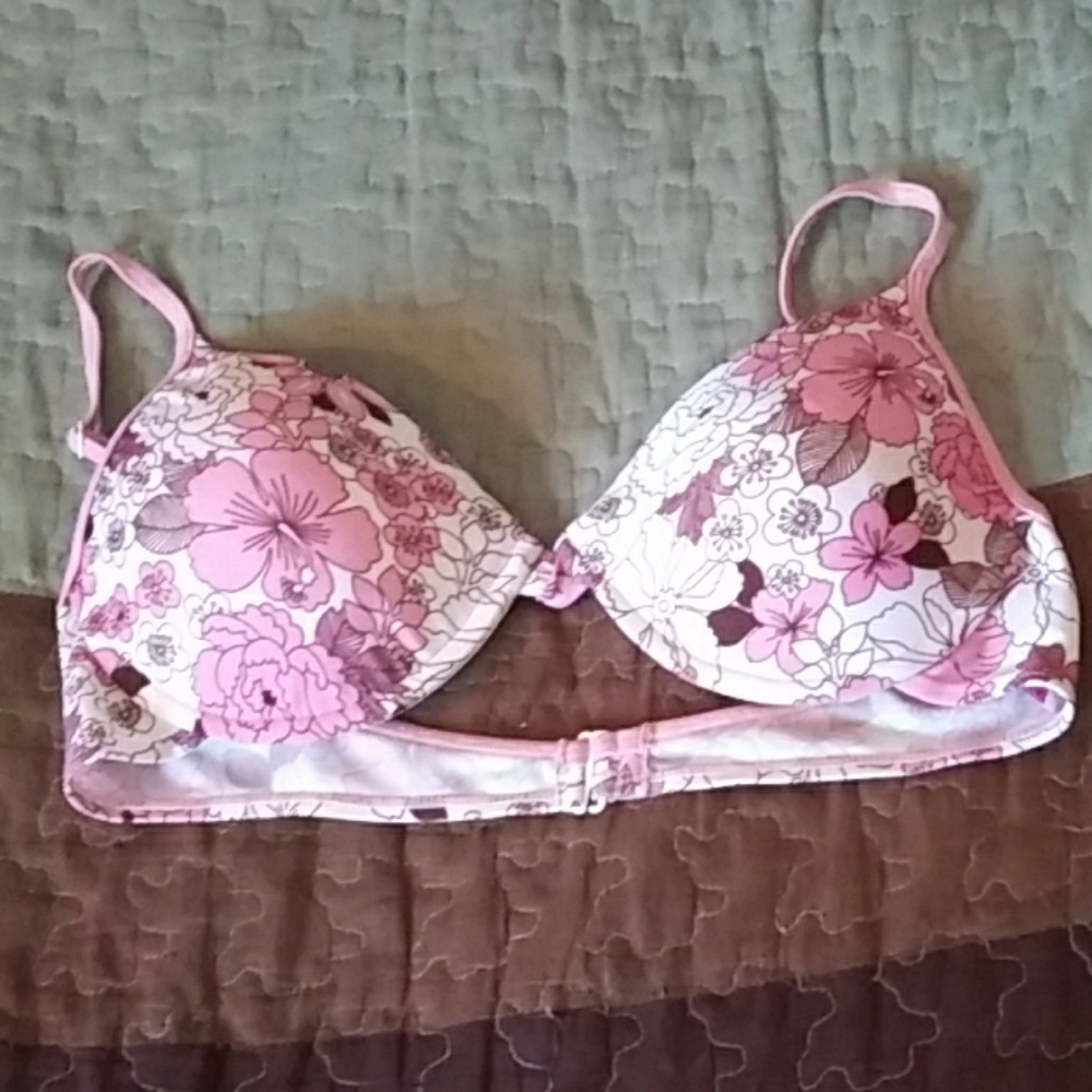 Women's bathing suit top